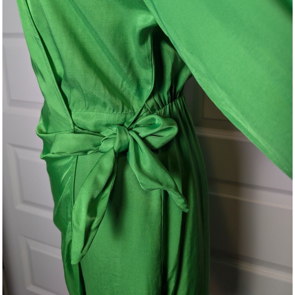 NWT H&M Size XS Wrap Dress Long Sleeve Kelly Green Viscose Satin Cocktail Chic - Picture 5 of 12